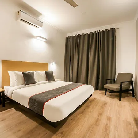 Hotel King Plaza Near Delhi Airport
